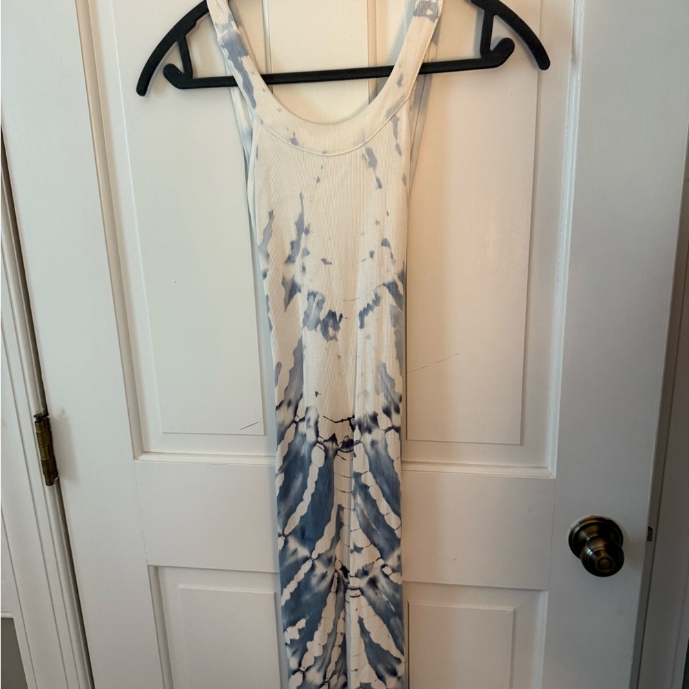 Blue and White Tie-Dye Sleeveless Dress